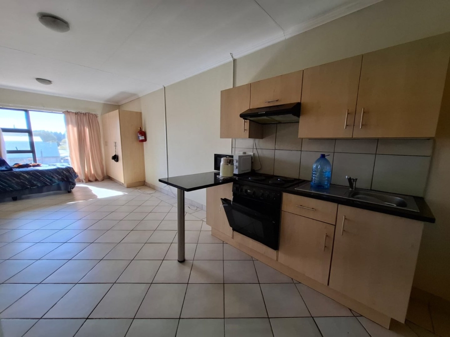 1 Bedroom Property for Sale in Vredenhof Sh Free State